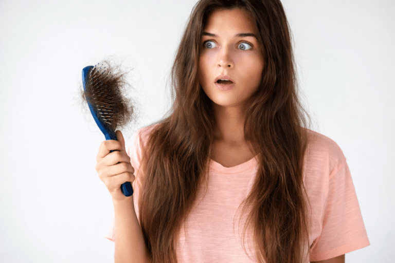Combien de cheveux perd-on par jour ?