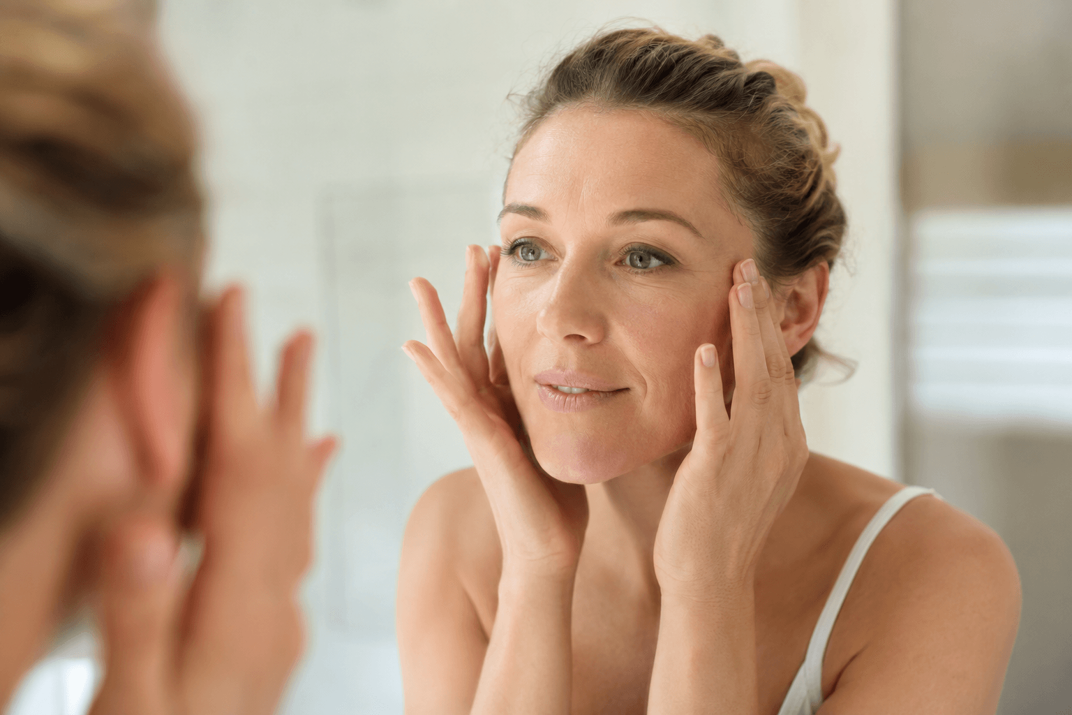 Tenseur visage effet immédiat : avis, efficacité et meilleurs soins pour un effet liftant visible