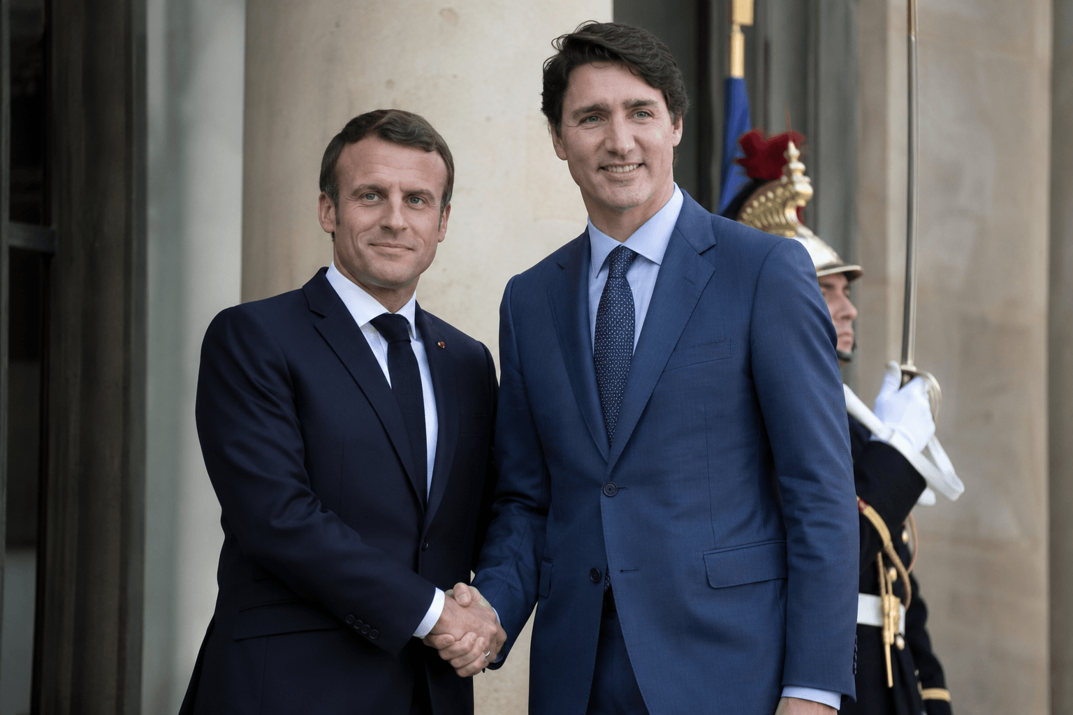Macron taille : quelle est la taille exacte d’Emmanuel Macron ?